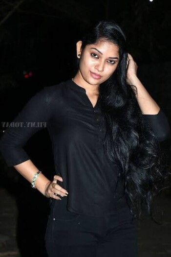 sri priyanka 5818d7