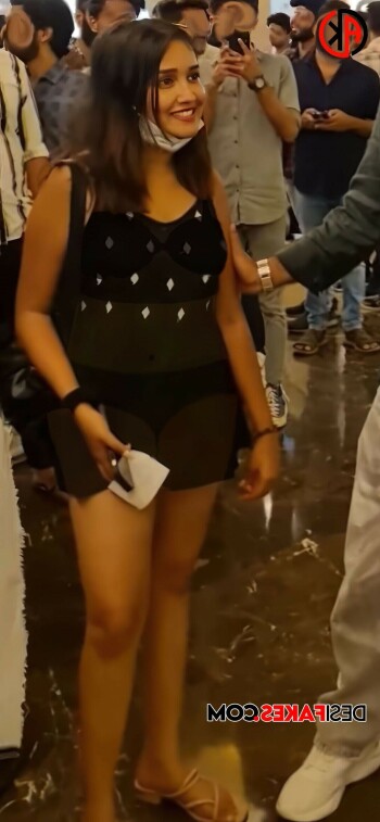 anikha_surendran_exposing_091bd1.jpg