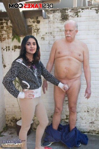 anikha_489347.jpg